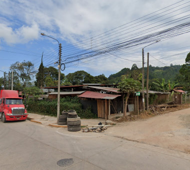 VENTA DE TERRENO EN ZONA COMERCIAL DE VILLA RICA